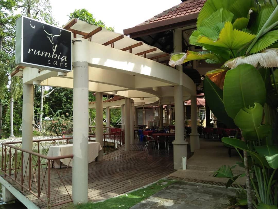 Hotel Felda Residence Hot Springs Sungkai Exteriér fotografie