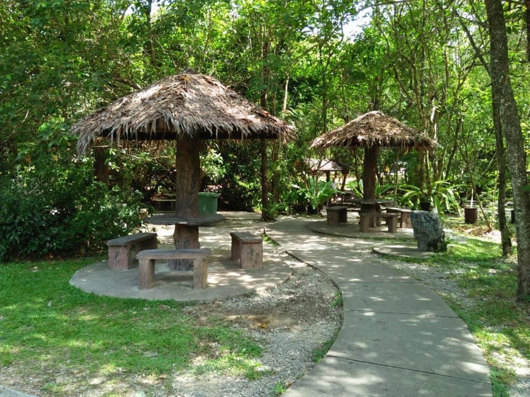 Hotel Felda Residence Hot Springs Sungkai Exteriér fotografie